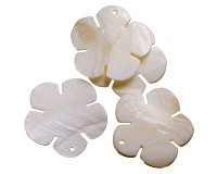 Perleťový přívěsek - květ, 30x30 mm