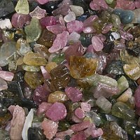 Turmalín, 10-20 mm  (10 g)