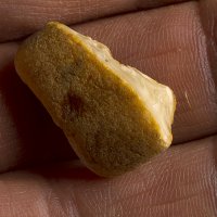 Jantar baltský surový 2 g